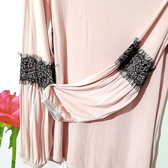 NEWOT🎀SUZY SHIER Viscose Pink Long Sleeve Blouse with Black Lace Fringe Sz: L - Picture 4 of 10